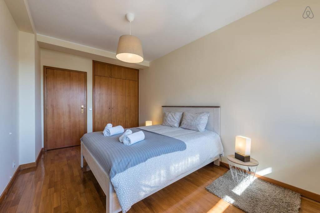Gaia House - Apartamento Inteiro Junto Ao Metro Вила Нова ди Гая Екстериор снимка